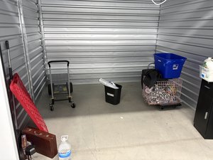 10 x 10 storage unit in San Diego, CA