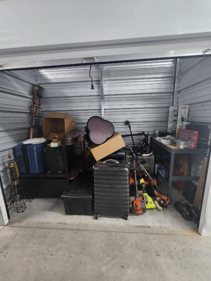 10 x 5 storage unit in San Antonio, TX