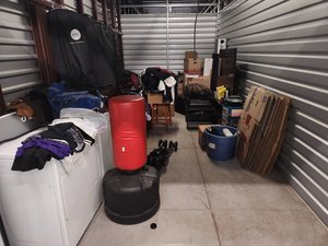 10 x 20 storage unit in Knoxville, TN
