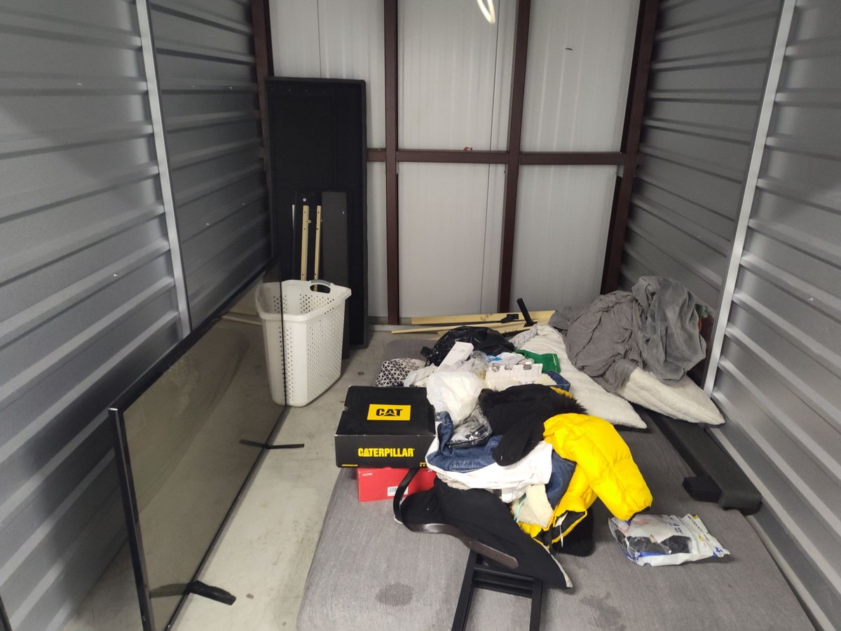 7 x 10 storage unit in Temple Terrace, FL