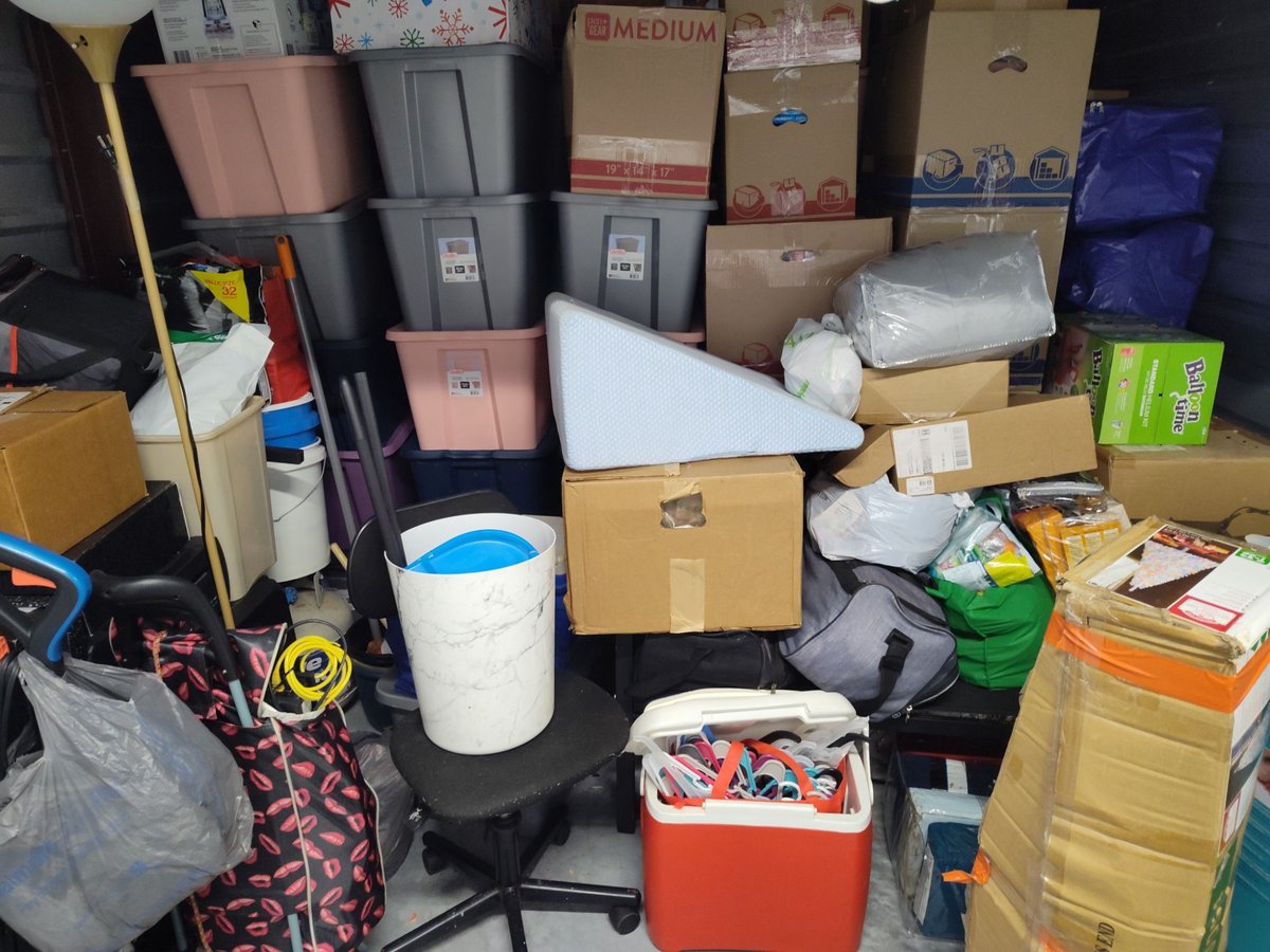 10 x 15 storage unit in Temple Terrace, FL