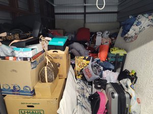 10 x 15 storage unit in Temple Terrace, FL