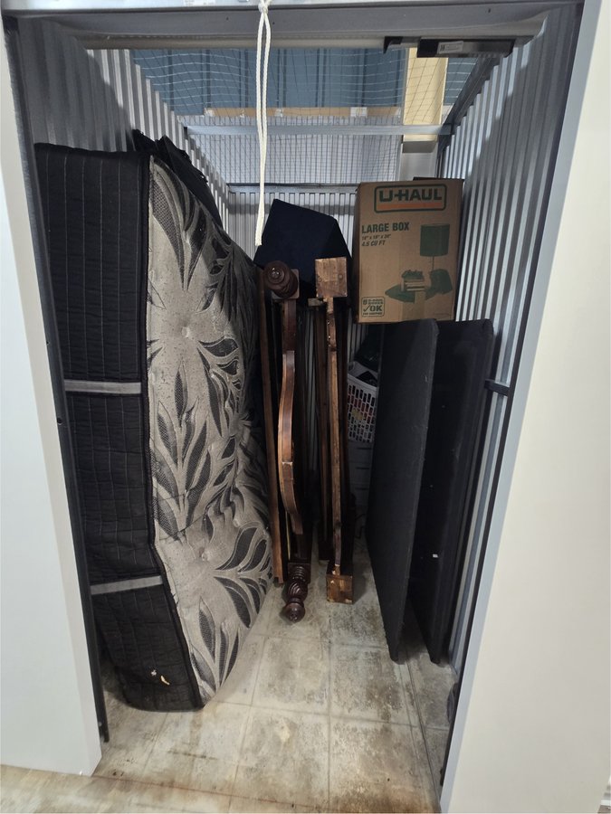 5 x 7 storage unit in Huntsville, AL