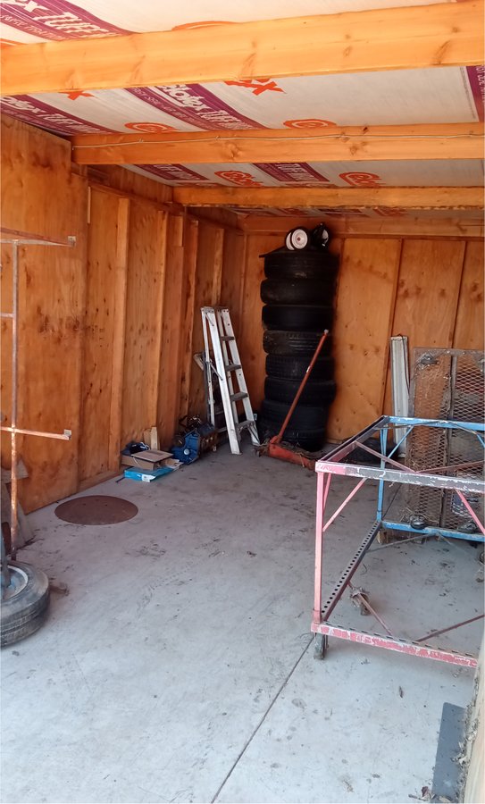 10 x 20 storage unit in Modesto, CA