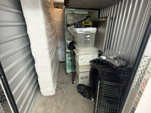 5 x 15 storage unit in Elmont, NY