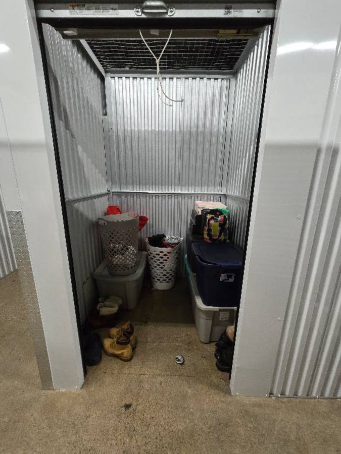 5 x 5 storage unit in Toledo, OH