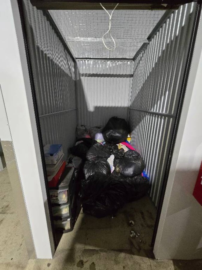 5 x 8 storage unit in Toledo, OH