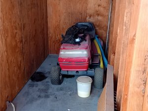 5 x 5 storage unit in Modesto, CA