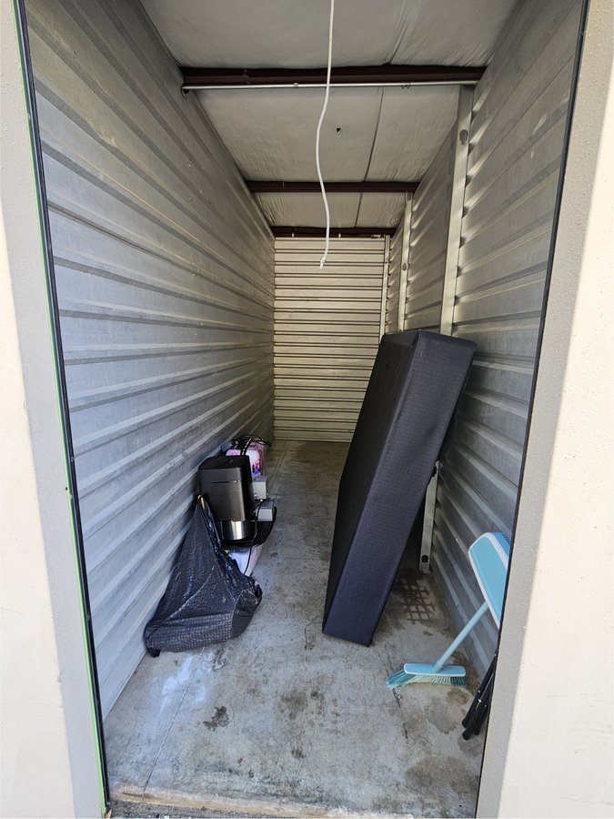 5 x 15 storage unit in Doraville, GA