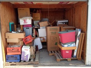 10 x 10 storage unit in Modesto, CA