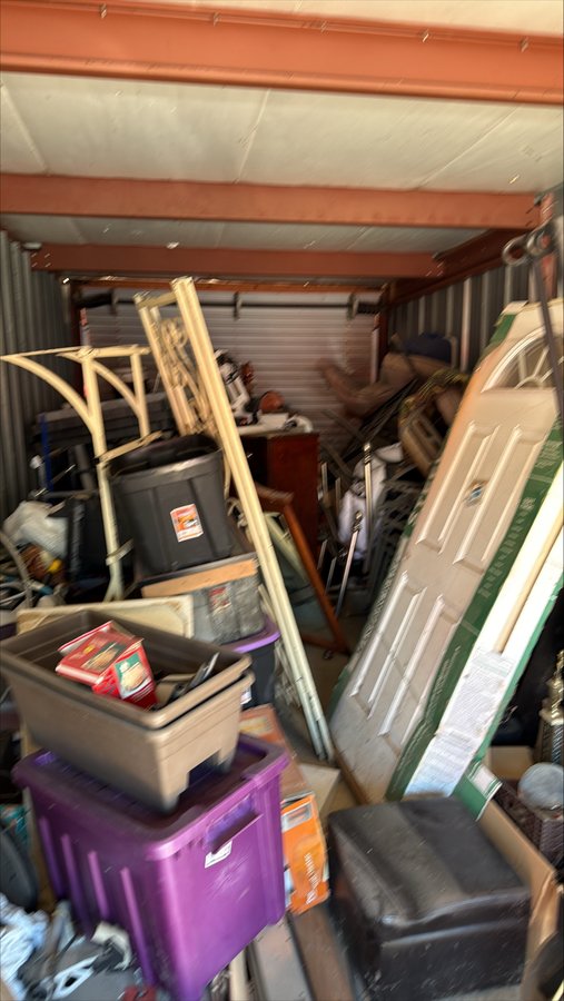 10 x 25 storage unit in Antioch, IL