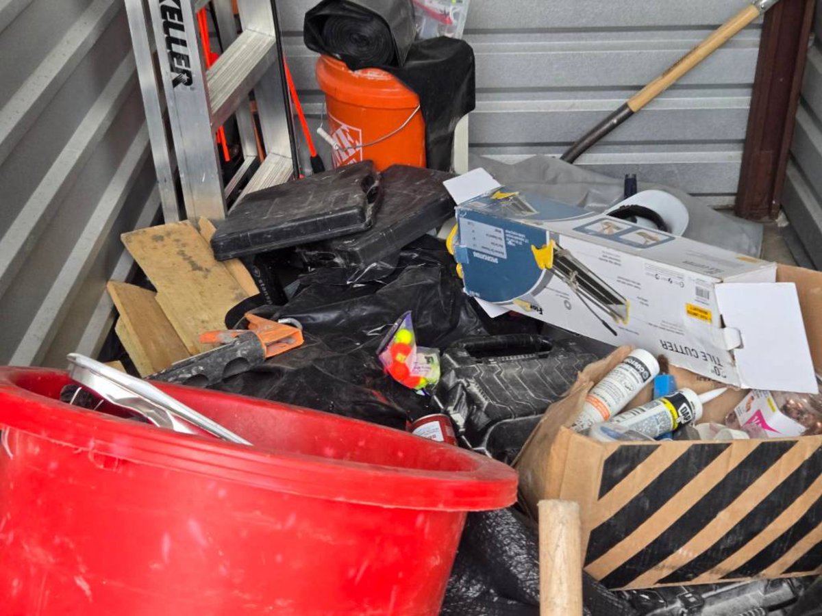 5 x 10 storage unit in Chicago, IL
