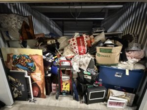 10 x 30 storage unit in Palm Harbor, FL