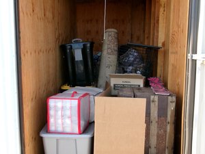 5 x 10 storage unit in Fresno, CA
