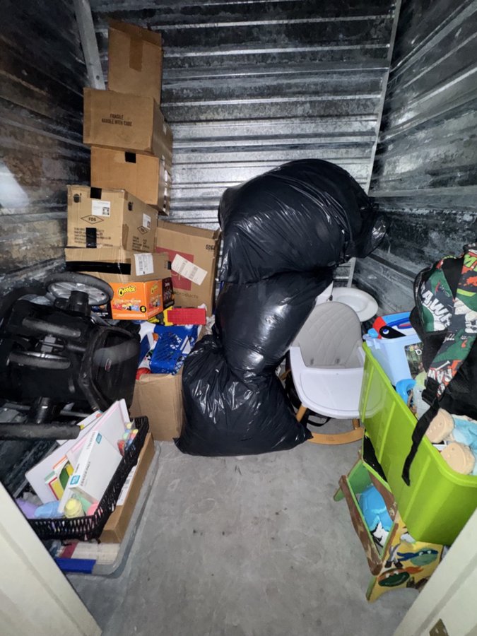5 x 5 storage unit in Houston, TX