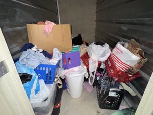 5 x 10 storage unit in Houston, TX