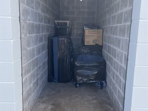5 x 15 storage unit in Atlantic Beach, FL