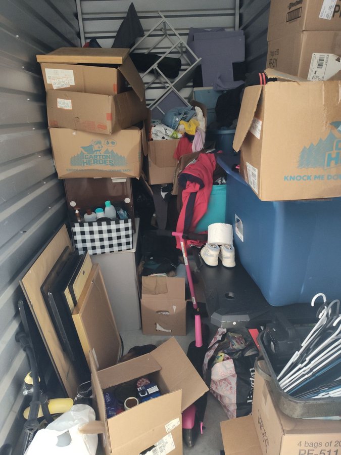 5 x 10 storage unit in Tampa, FL