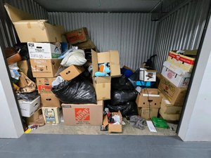 10 x 5 storage unit in Louisville, KY