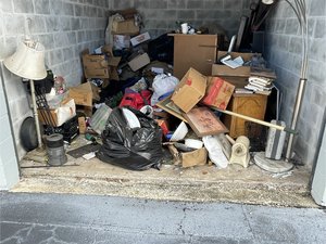 10 x 15 storage unit in Atlantic Beach, FL