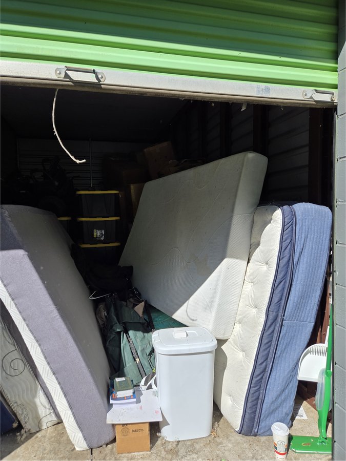 10 x 20 storage unit in Union, NJ