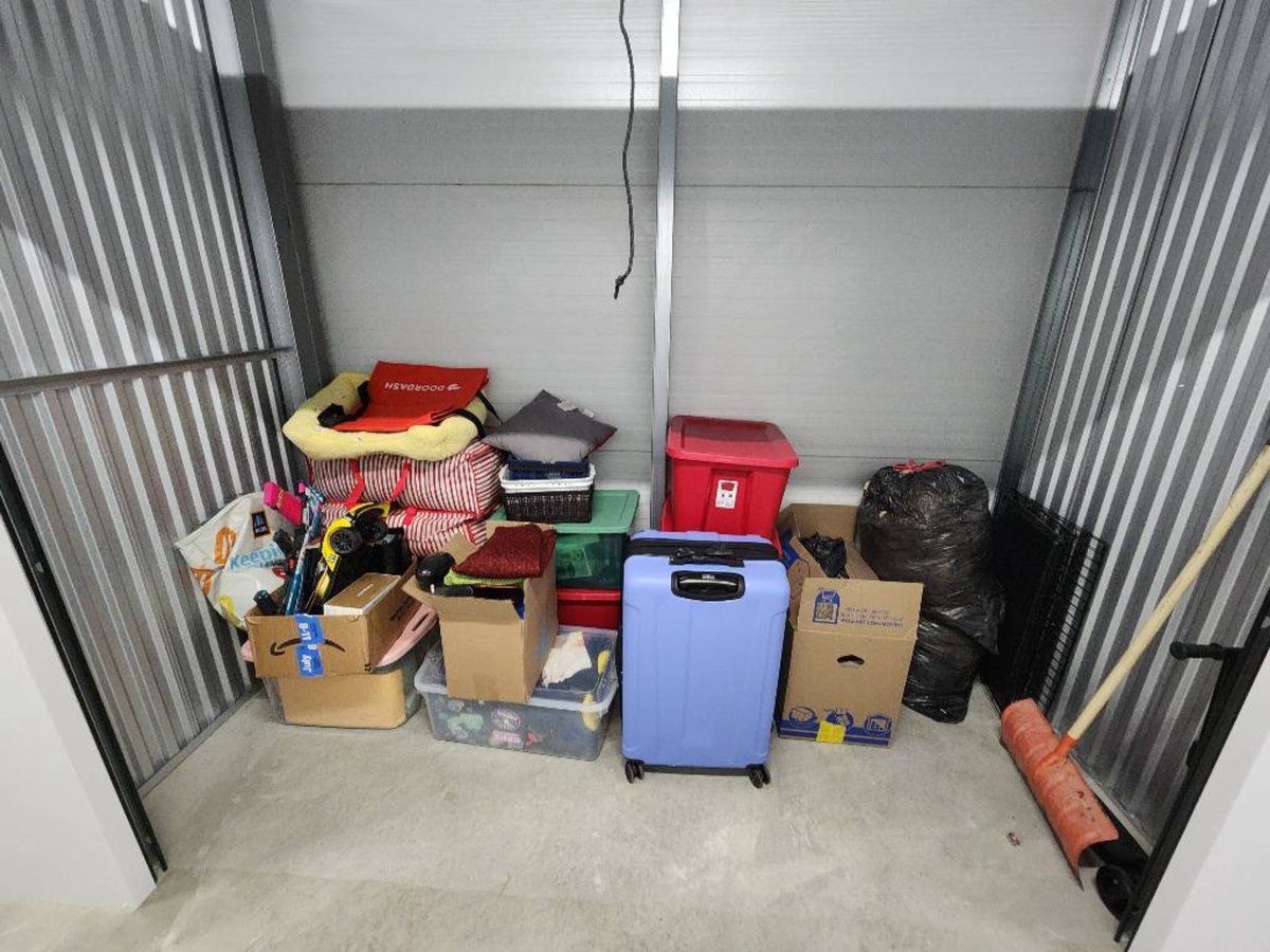 10 x 4 storage unit in Fredericksburg, VA