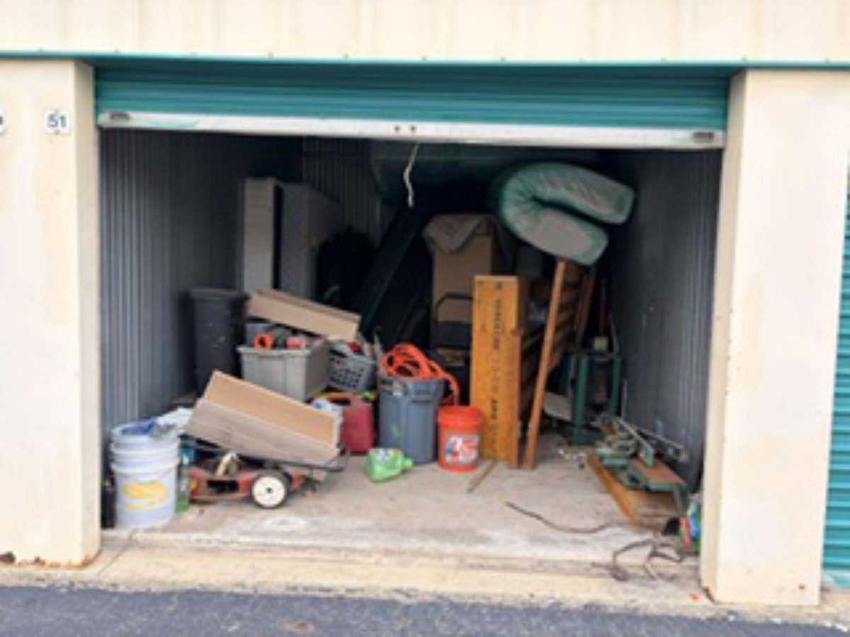 10 x 15 storage unit in Elgin, IL