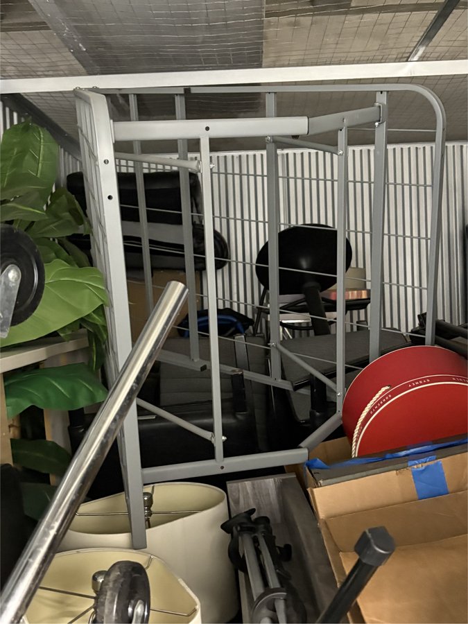 10 x 15 storage unit in Waipahu, HI