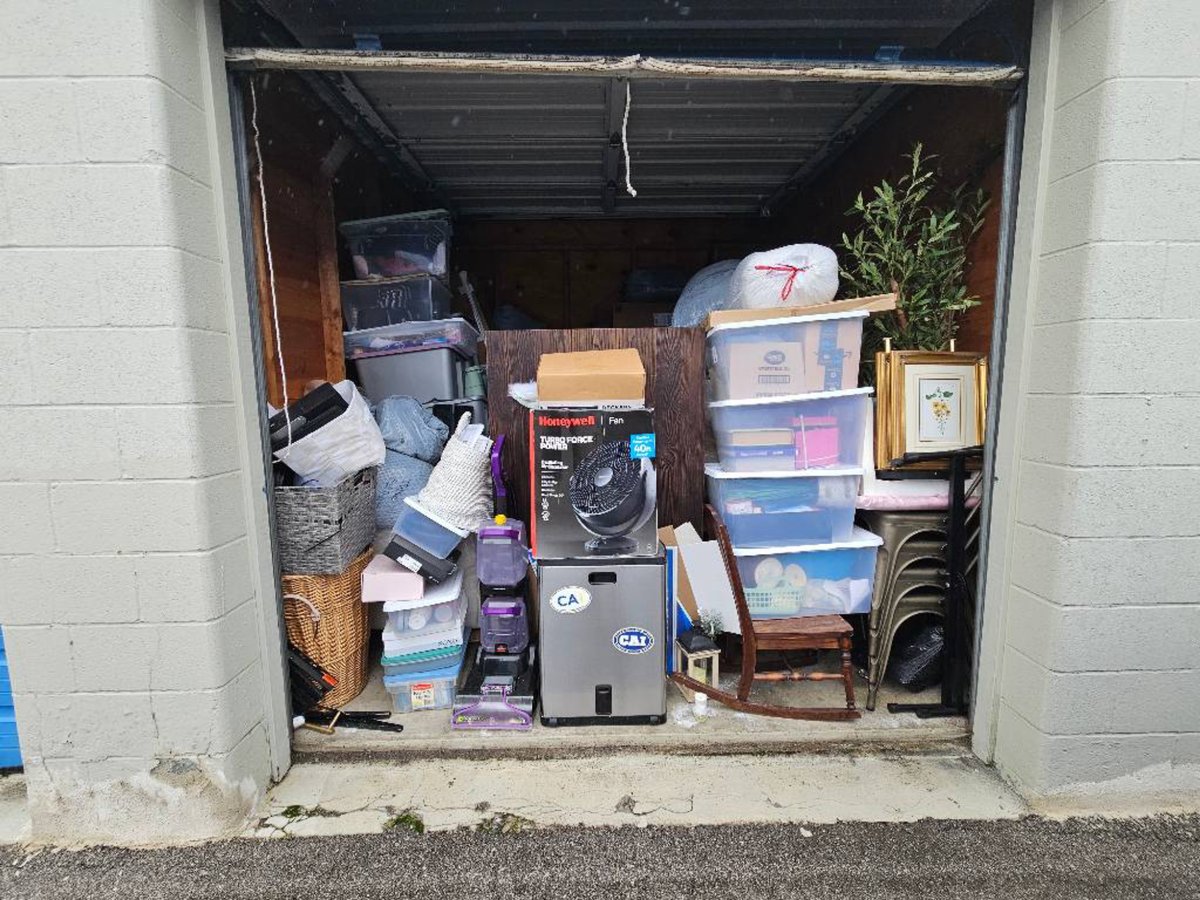 10 x 10 storage unit in New Albany, IN