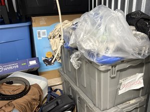 5 x 5 storage unit in Waipahu, HI