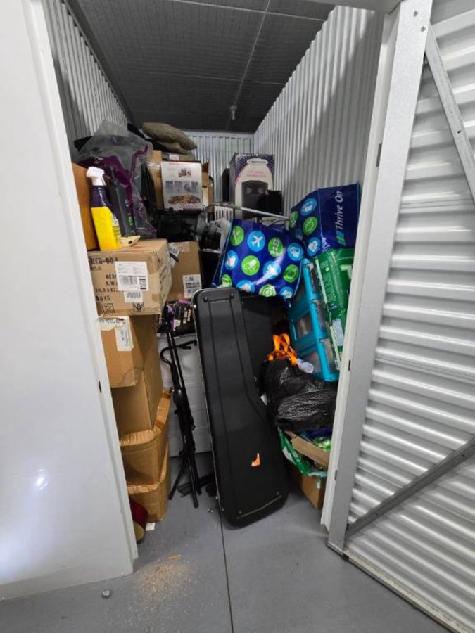 10 x 10 storage unit in Orland Park, IL