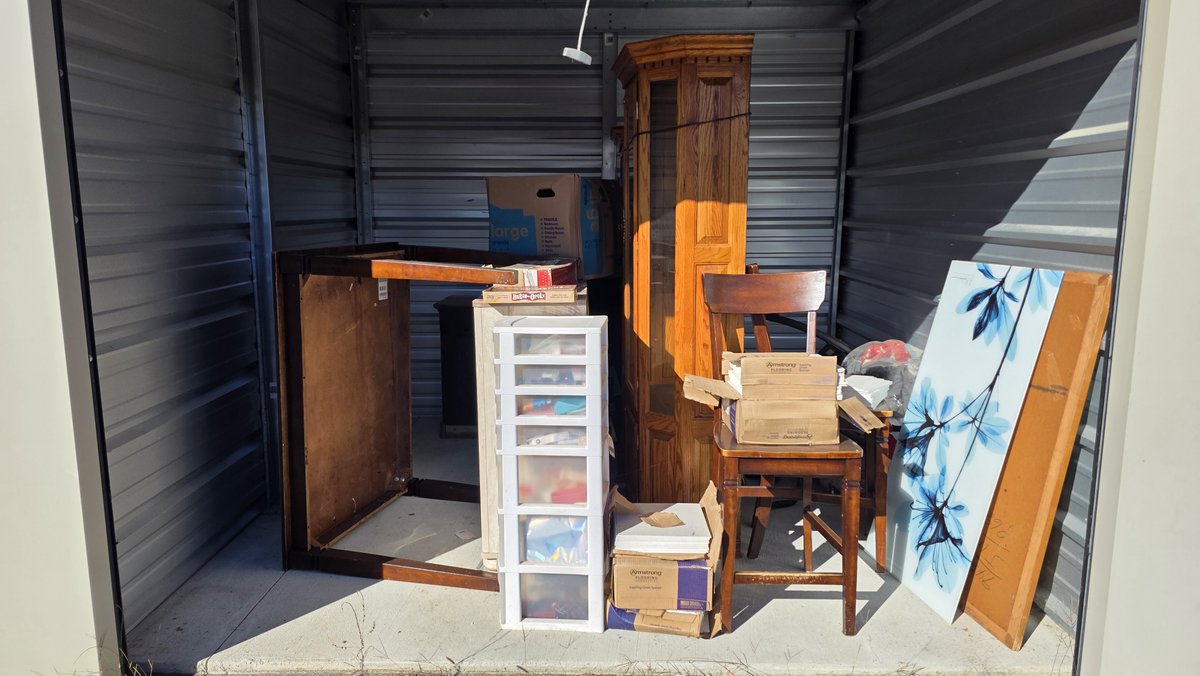 10 x 10 storage unit in New Lebanon, NY