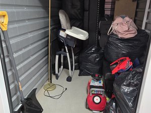 5 x 10 storage unit in Elkridge, MD