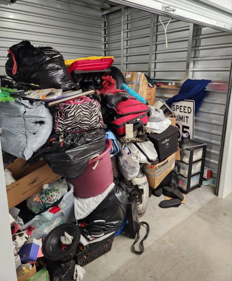 10 x 10 storage unit in Covington, WA