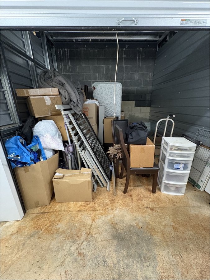 10 x 10 storage unit in Mililani, HI