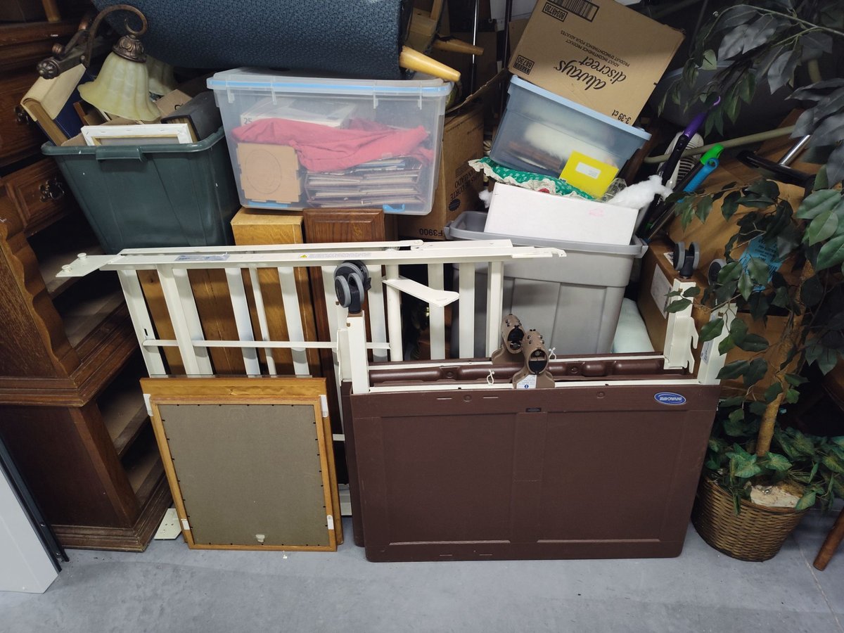 10 x 10 storage unit in Zephyrhills, FL