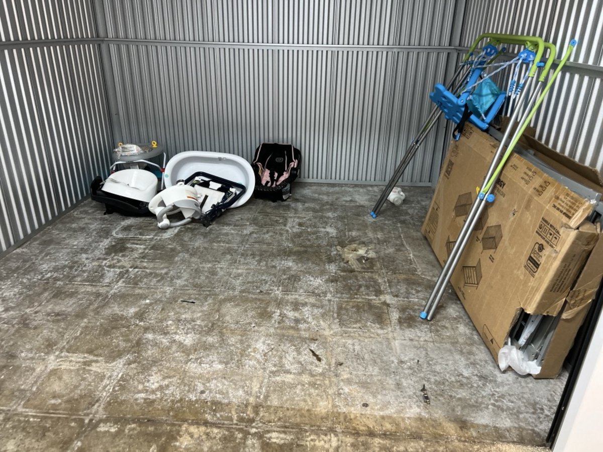 10 x 10 storage unit in Racine, WI