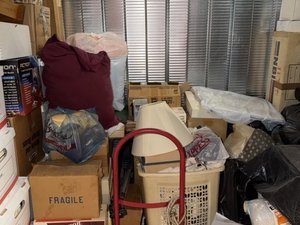 10 x 5 storage unit in Seven Corners, VA