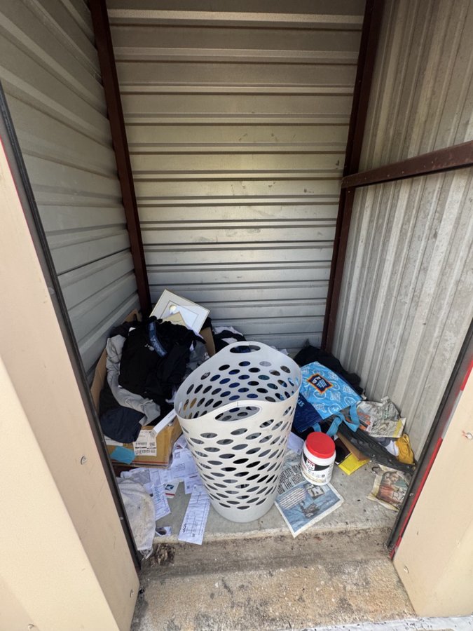5 x 5 storage unit in Houston, TX