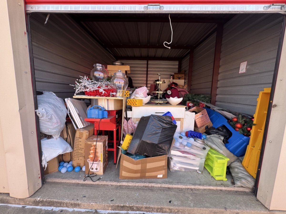 10 x 15 storage unit in Houston, TX