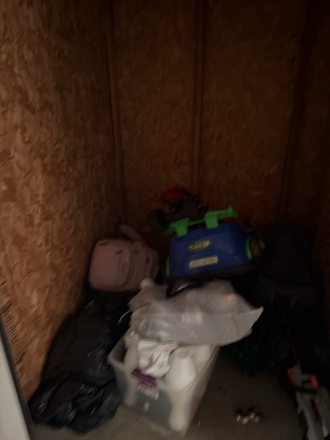 5 x 5 storage unit in North Highlands, CA