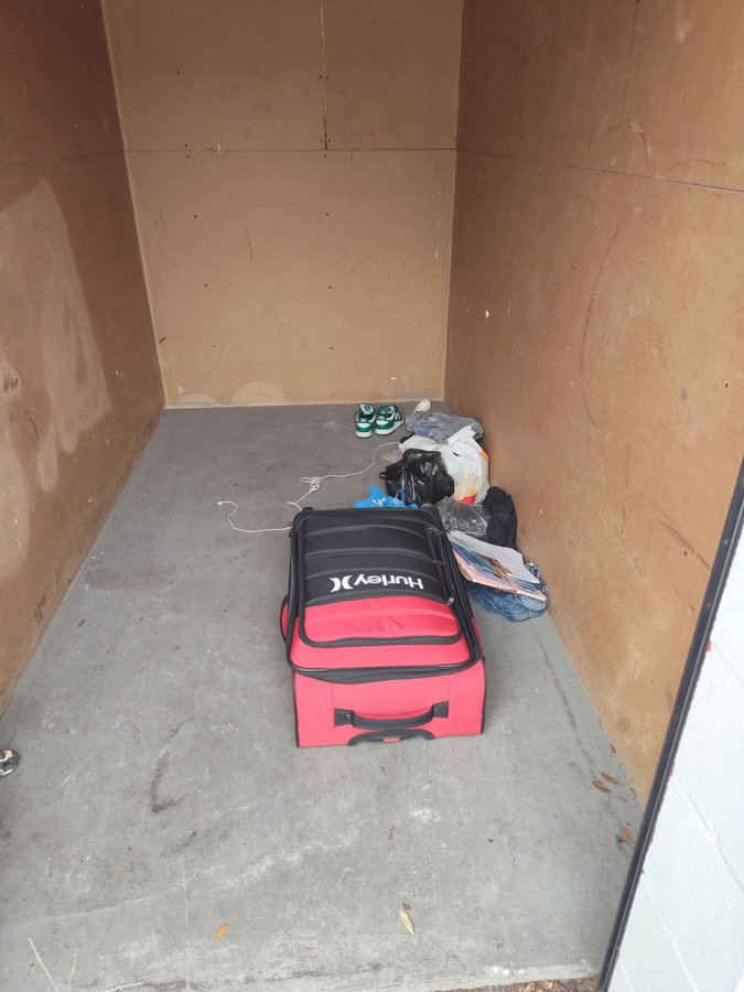 5 x 10 storage unit in Tampa, FL