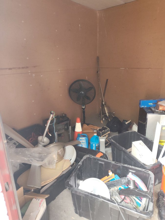 15 x 10 storage unit in Tampa, FL