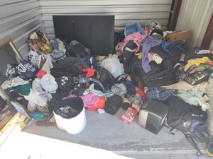 10 x 10 storage unit in Tampa, FL