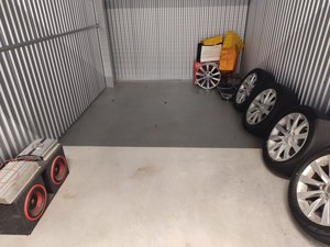 10 x 15 storage unit in Tampa, FL