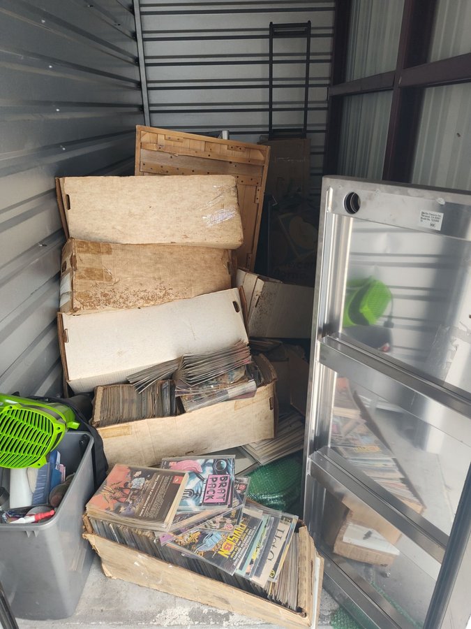 5 x 10 storage unit in Tampa, FL