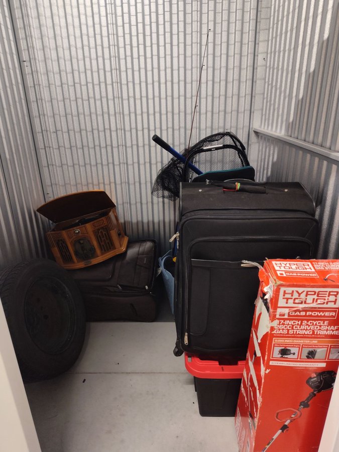 5 x 5 storage unit in Tampa, FL