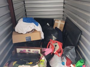 5 x 10 storage unit in Tampa, FL