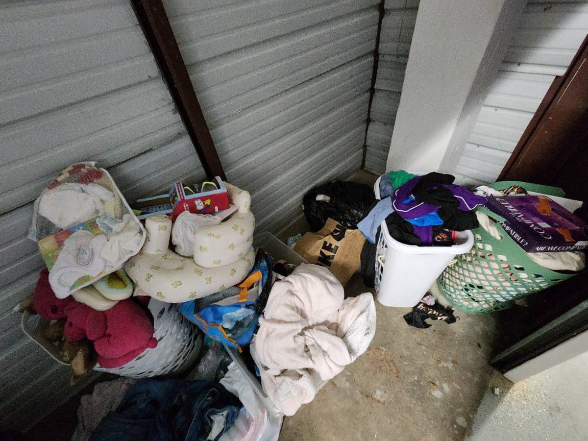 10 x 5 storage unit in Aurora, IL