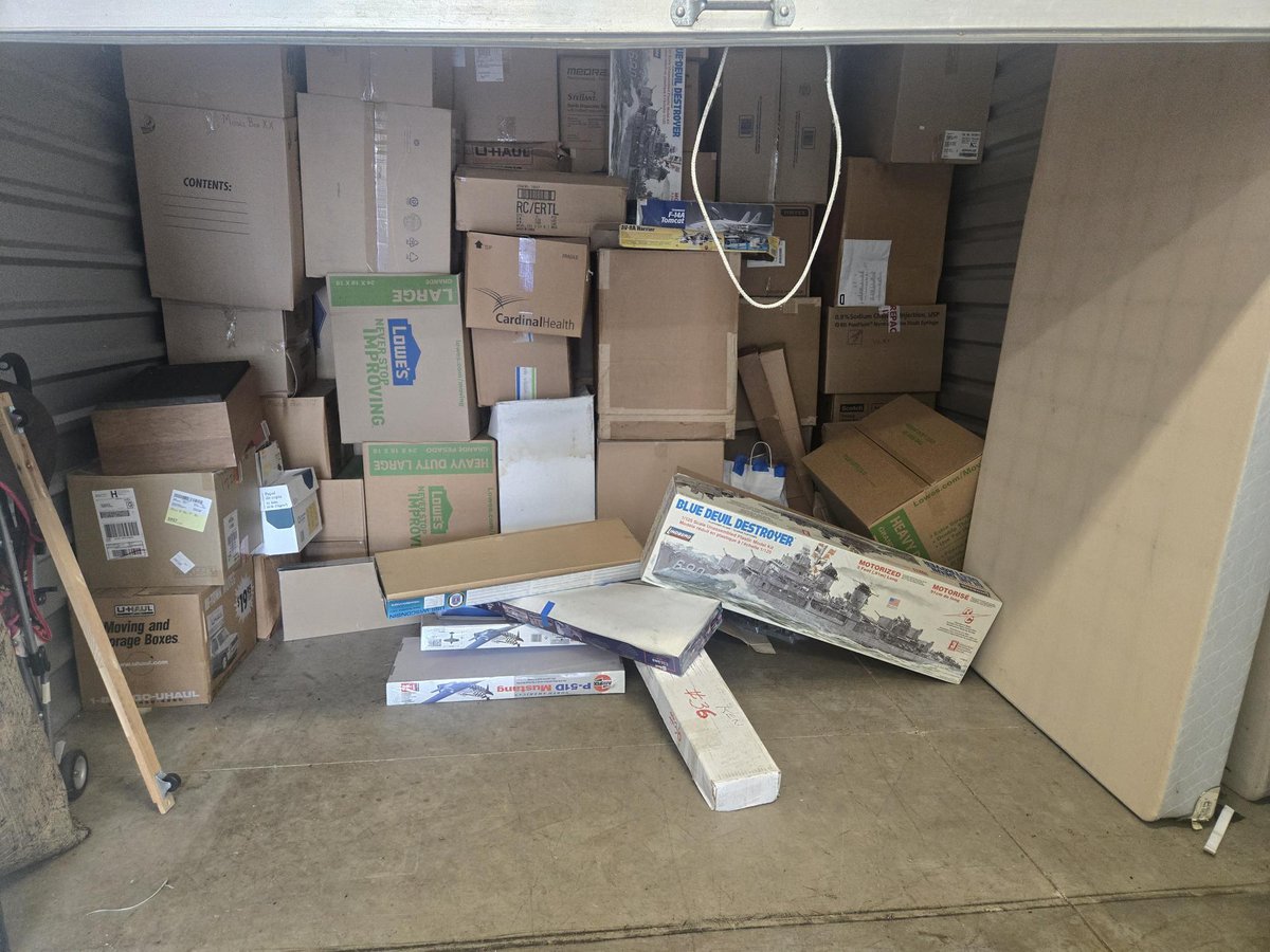 10 x 10 storage unit in Auburn, WA